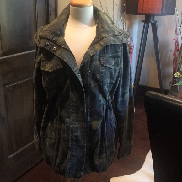 Ellison Jacket NEW with Tags super cute - Picture 2 of 8